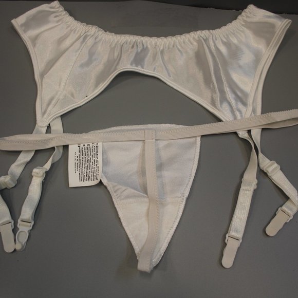 satin garter set with panties - Picture 2 of 2